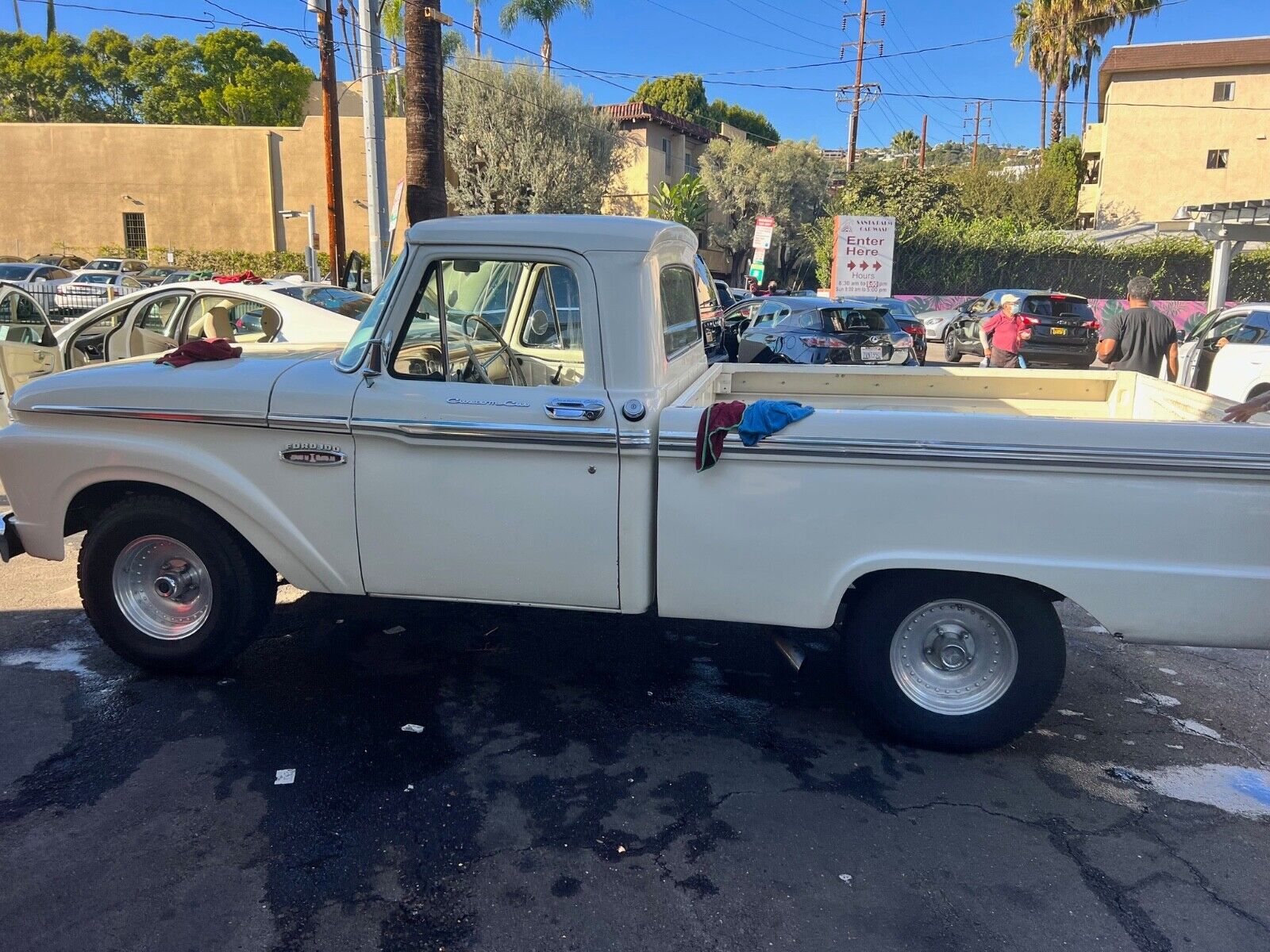 Ford-100-Series-1965-31