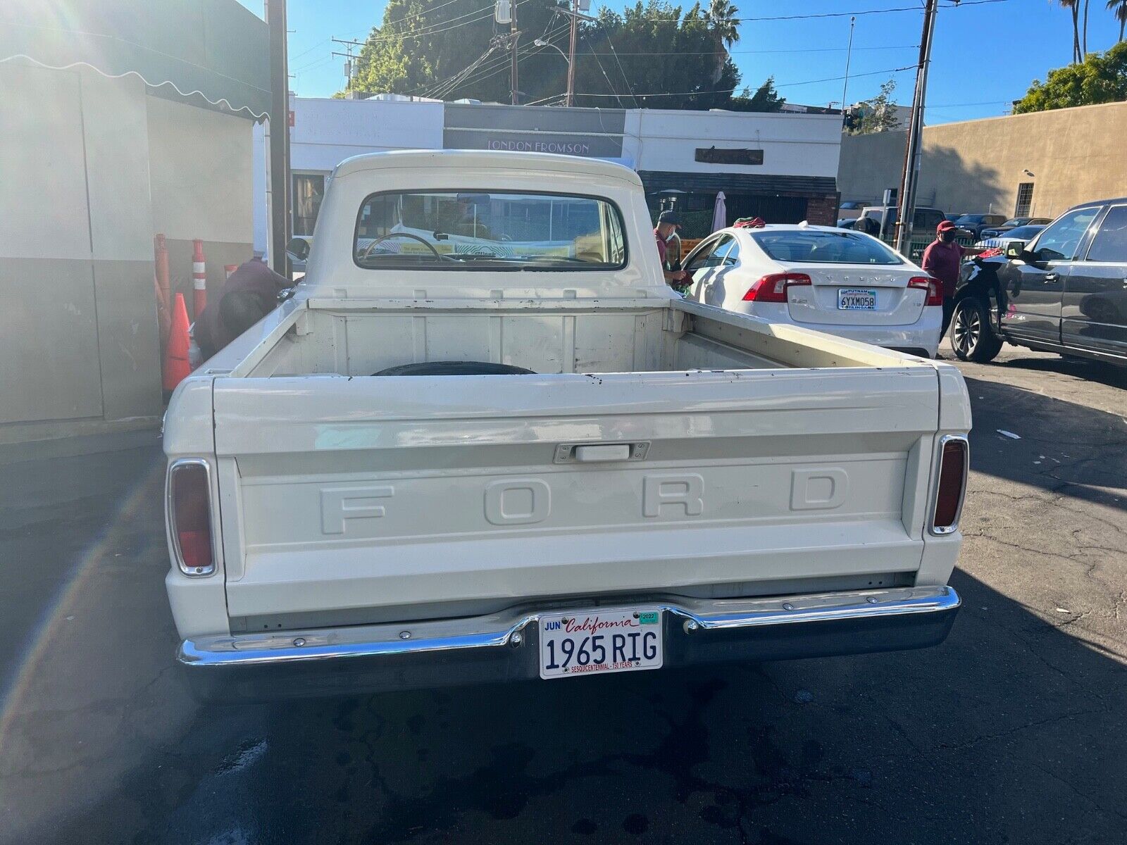 Ford-100-Series-1965-33