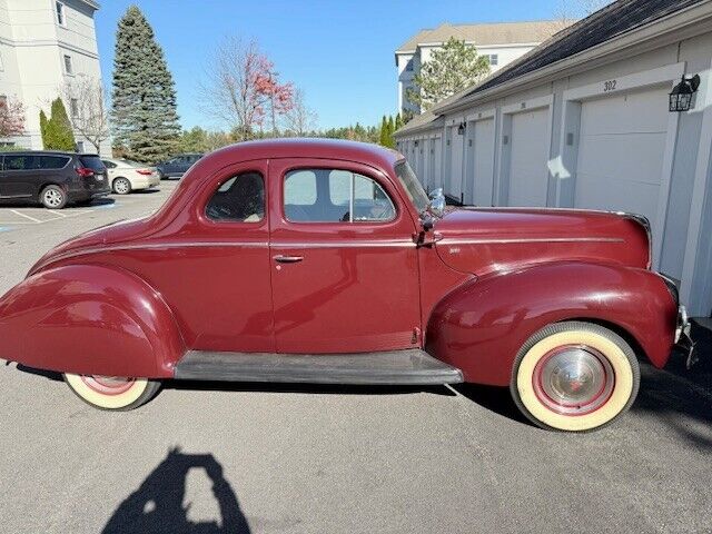 Ford-100-hp-flathead-V8-Coupe-1940