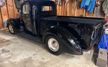 Ford-12-Ton-Pickup-1941