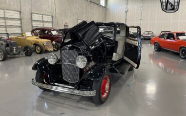 Ford-3-Window-Coupe-Coupe-1932-8