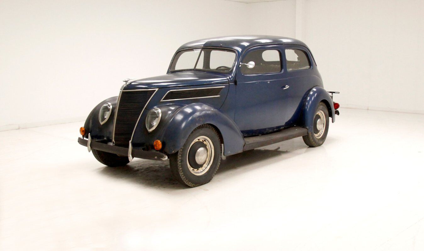 Ford-74-Series-Berline-1937