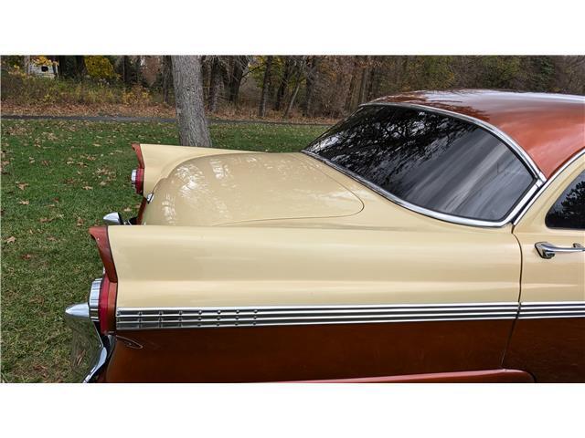 Ford-AWARD-WINNING-FAIRLANE-1956-20