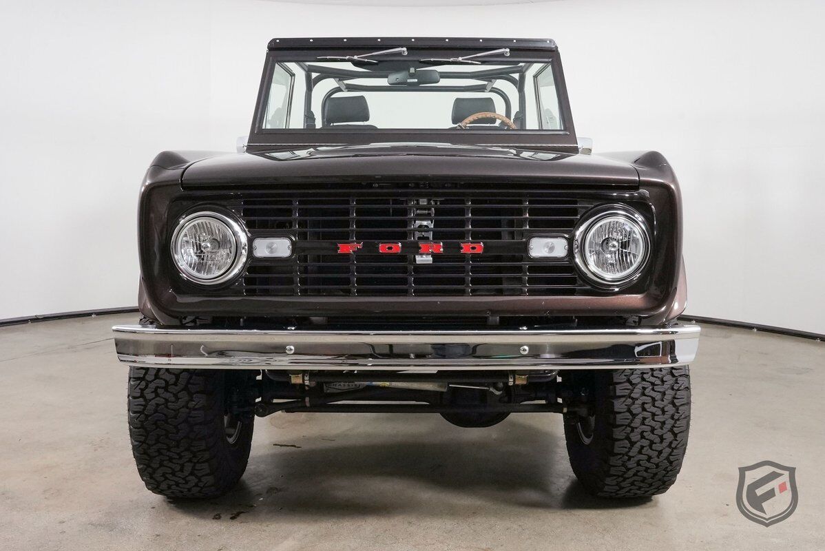 Ford-BRONCO-CUSTOM-HAND-BUILT-SUV-1968-2