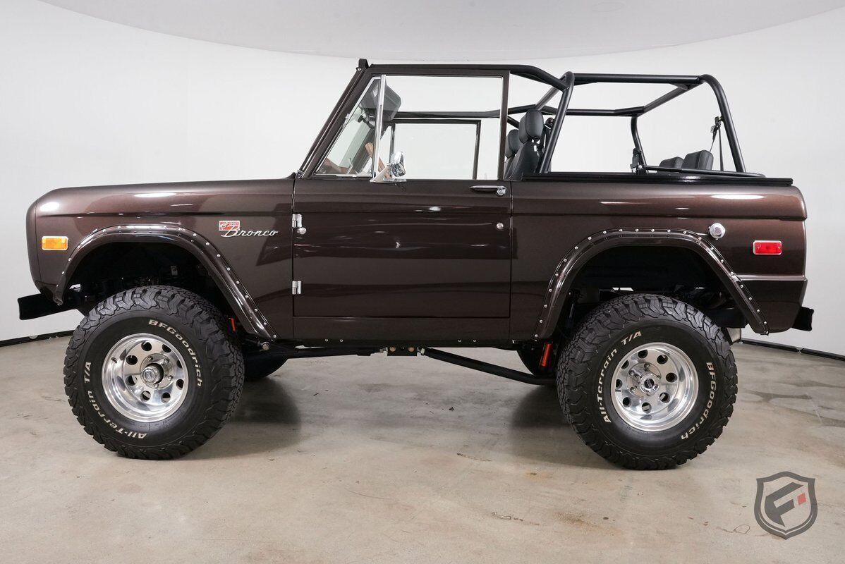 Ford-BRONCO-CUSTOM-HAND-BUILT-SUV-1968-5