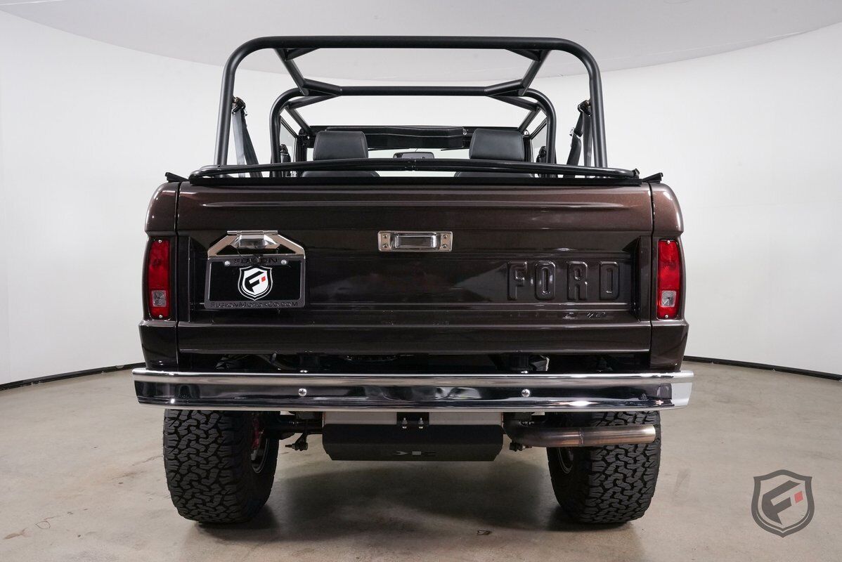 Ford-BRONCO-CUSTOM-HAND-BUILT-SUV-1968-7