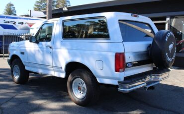 Ford-BRONCO-XLT-SUV-1993-5