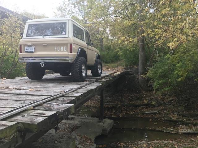 Ford-Bronco-1966-1