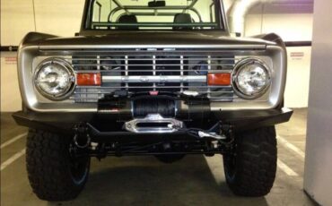 Ford-Bronco-1968-2