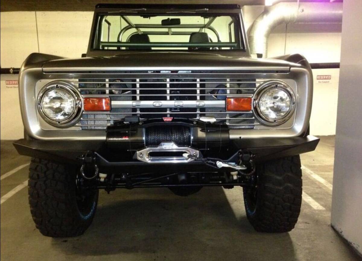 Ford-Bronco-1968-2