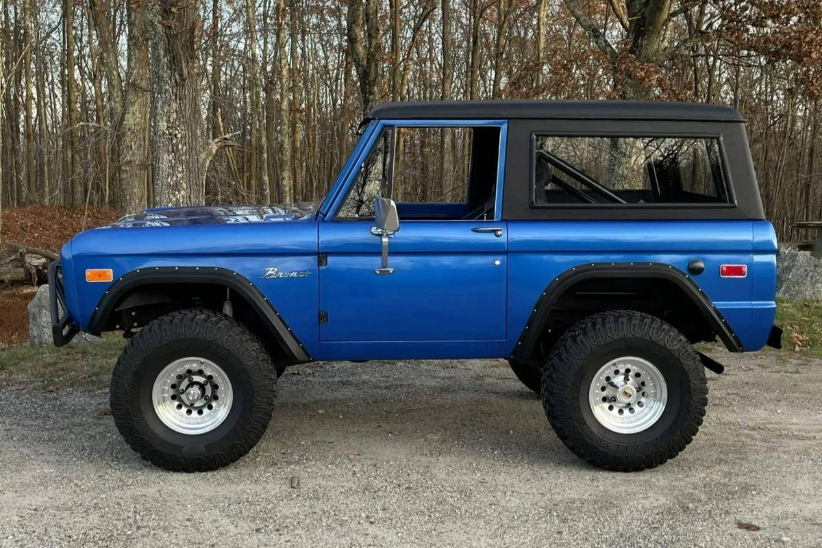 Ford-Bronco-1968-4