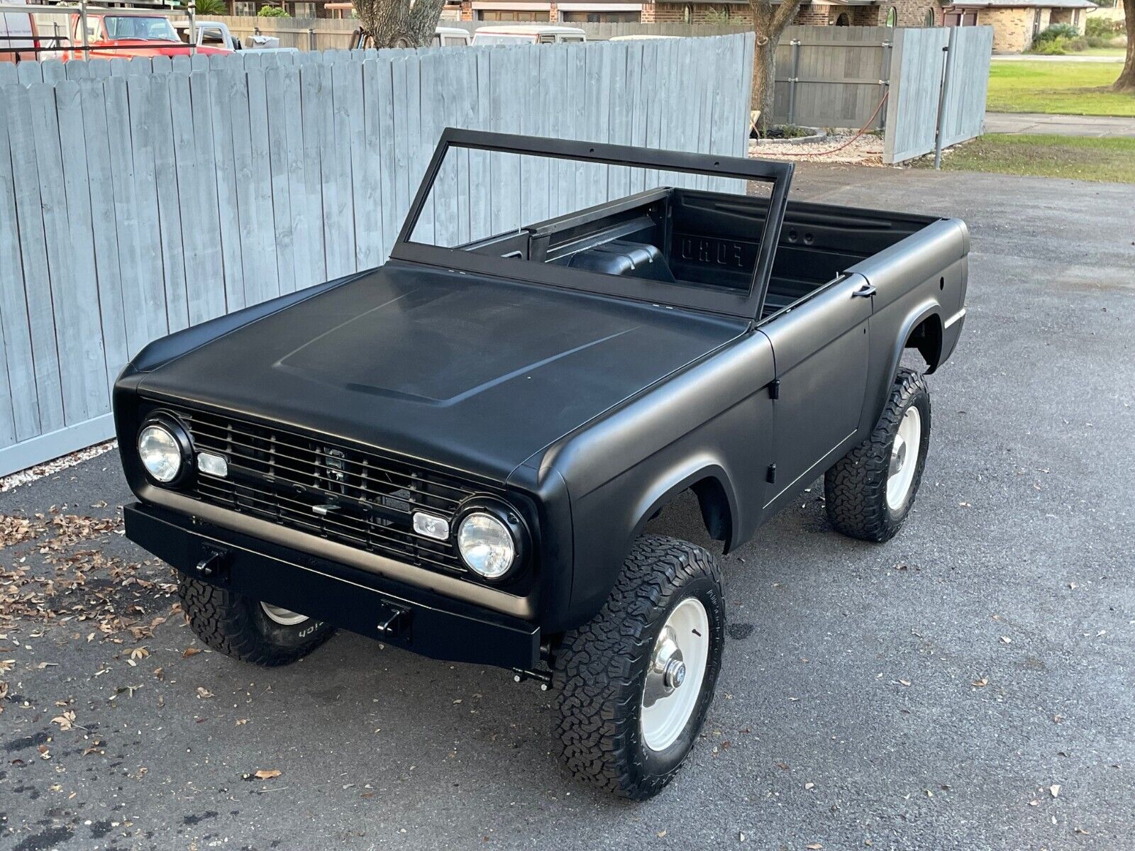 Ford-Bronco-1969-1