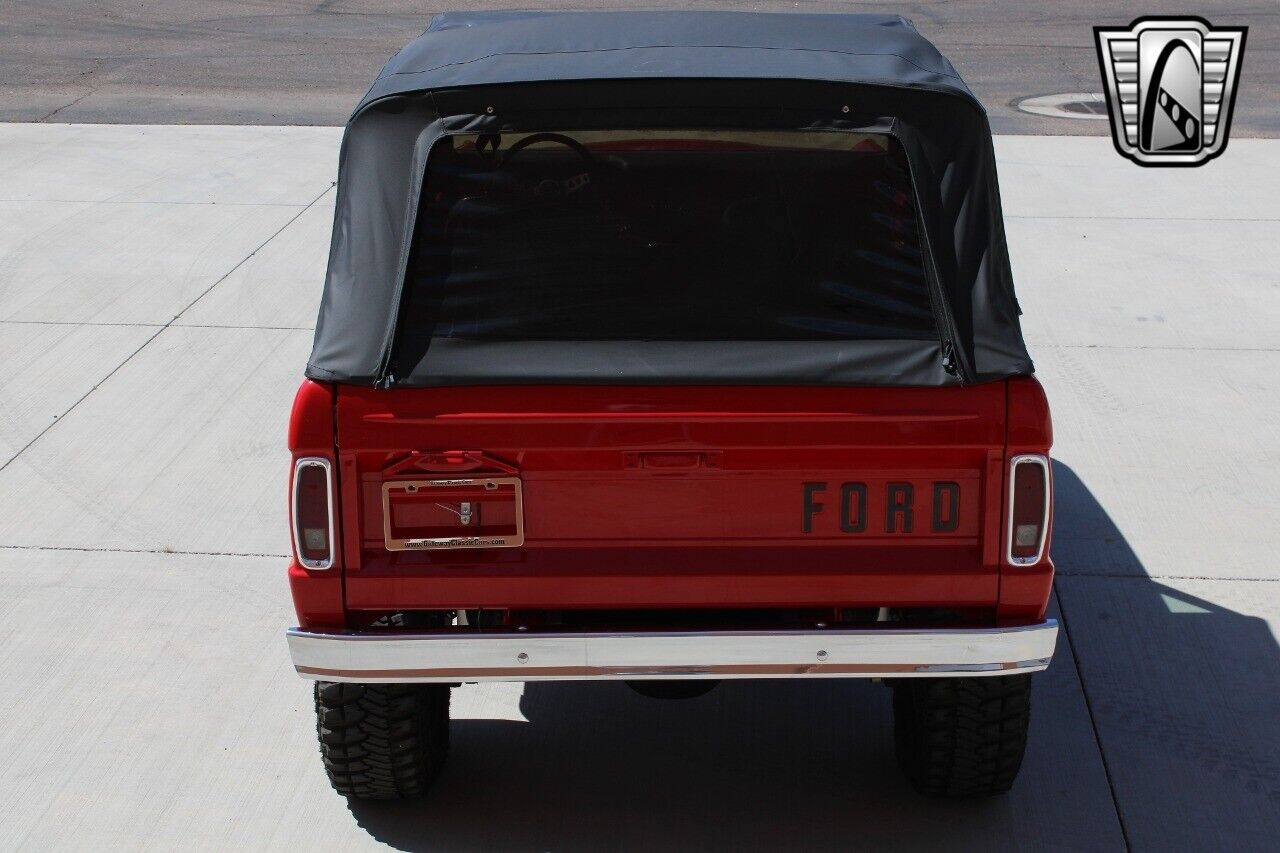 Ford-Bronco-1969-11