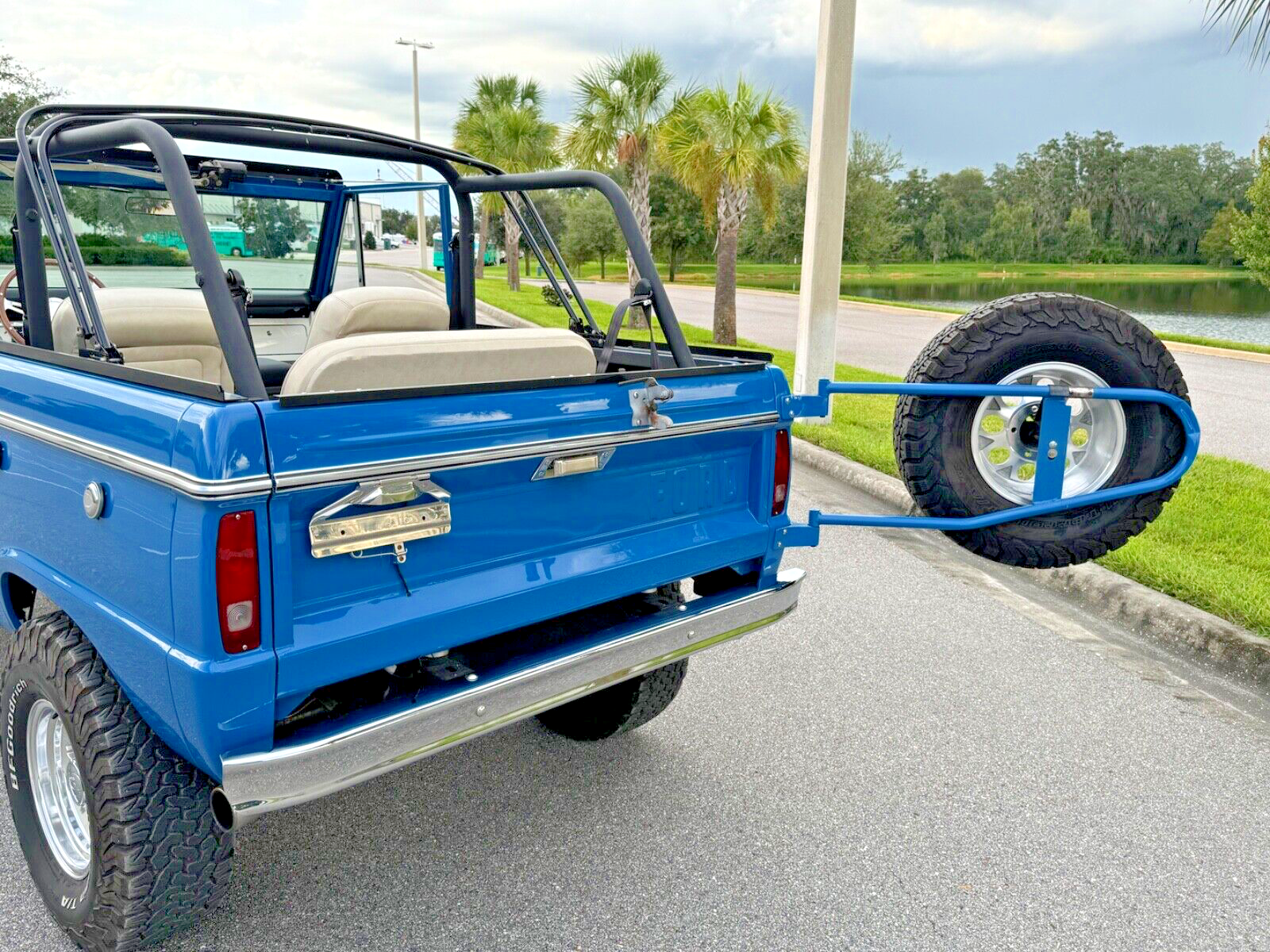 Ford-Bronco-1969-11