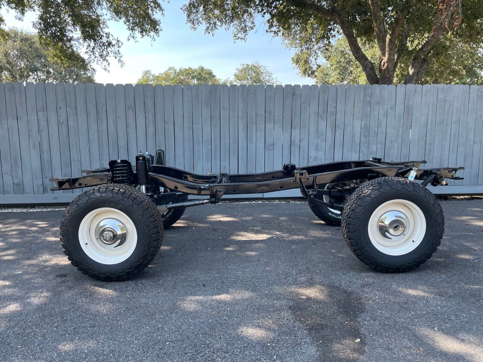 Ford-Bronco-1969-12