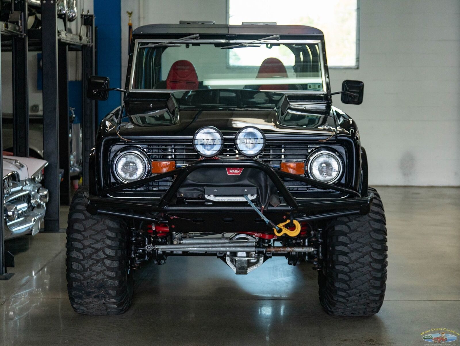 Ford-Bronco-1969-13