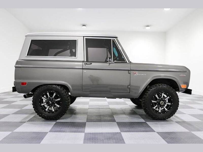 Ford-Bronco-1969-18