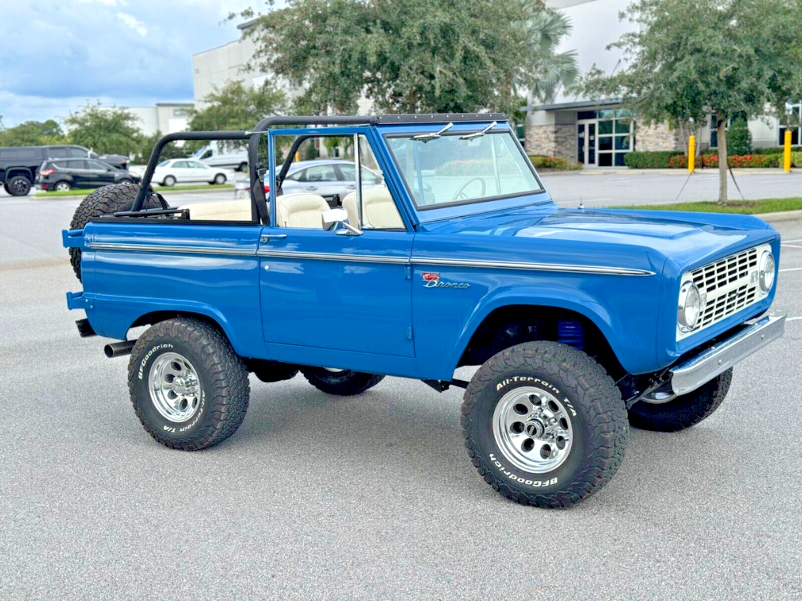 Ford-Bronco-1969-2