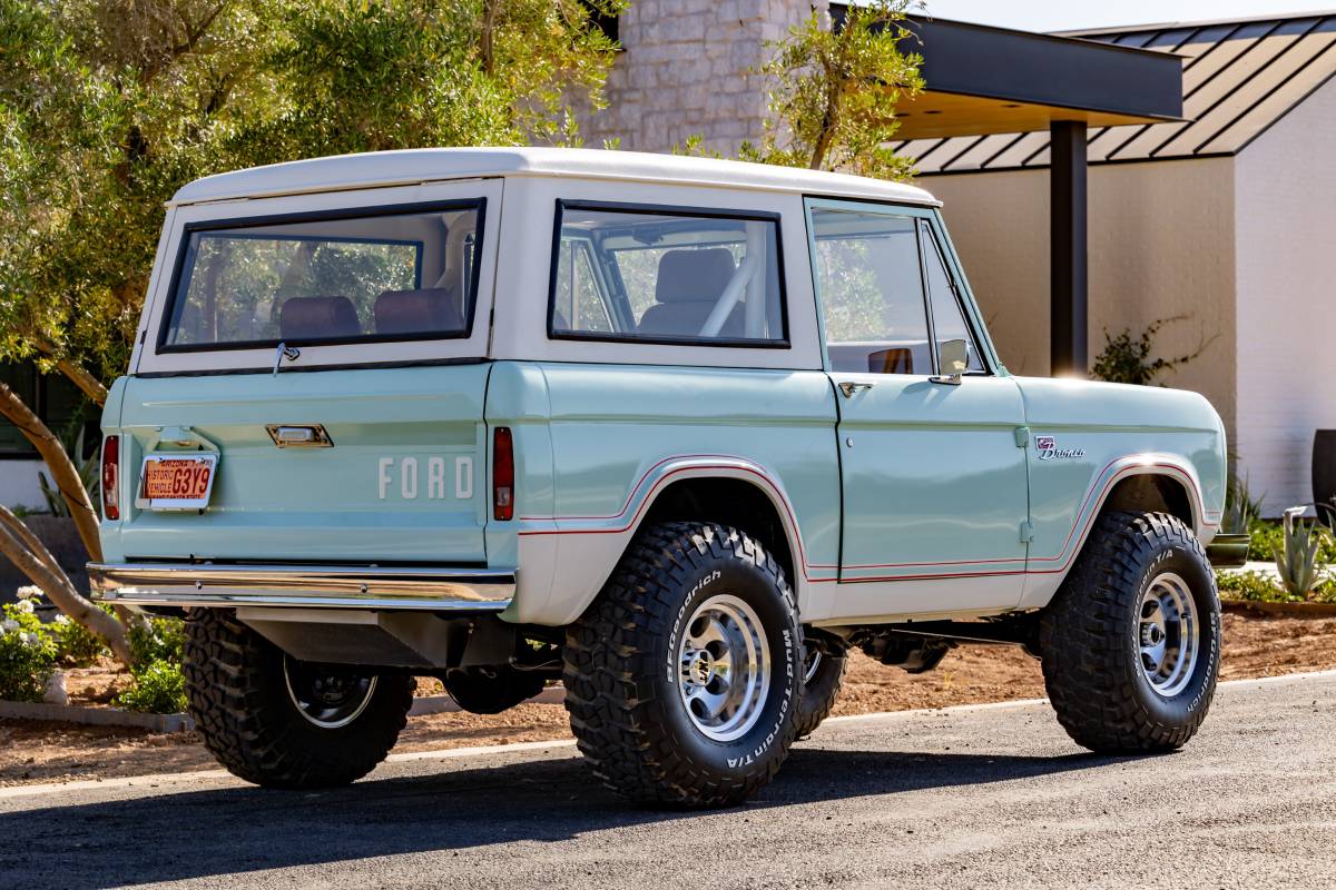 Ford-Bronco-1969-4