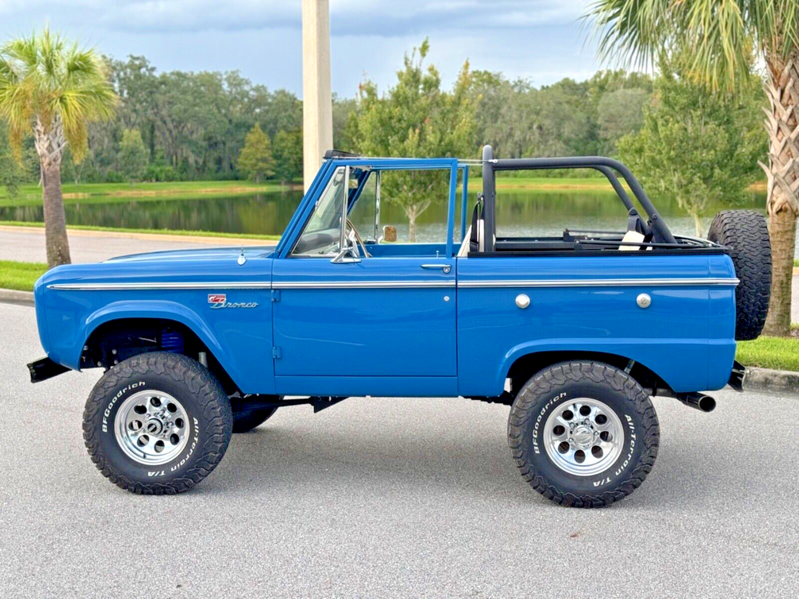 Ford-Bronco-1969-5