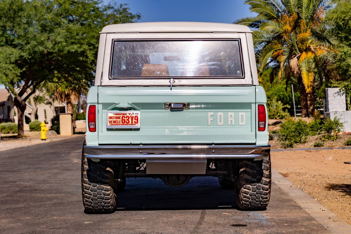 Ford-Bronco-1969-7