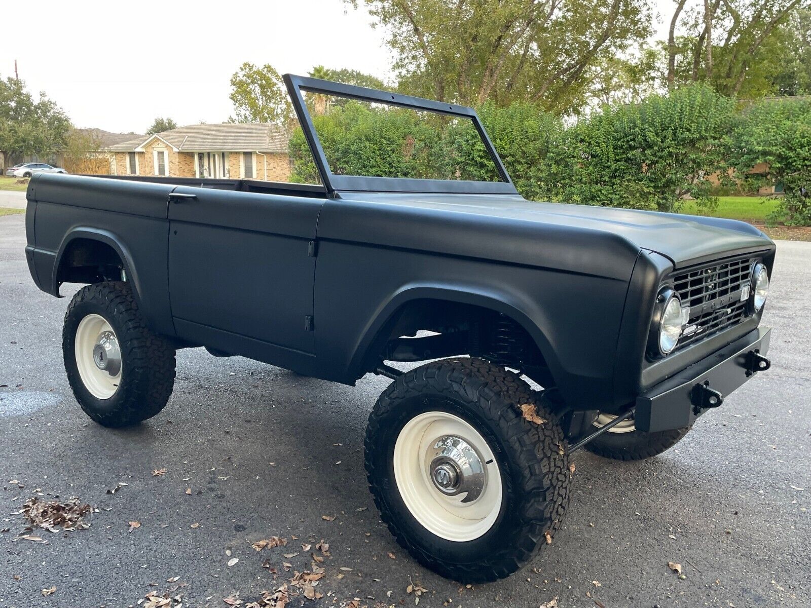 Ford-Bronco-1969-8