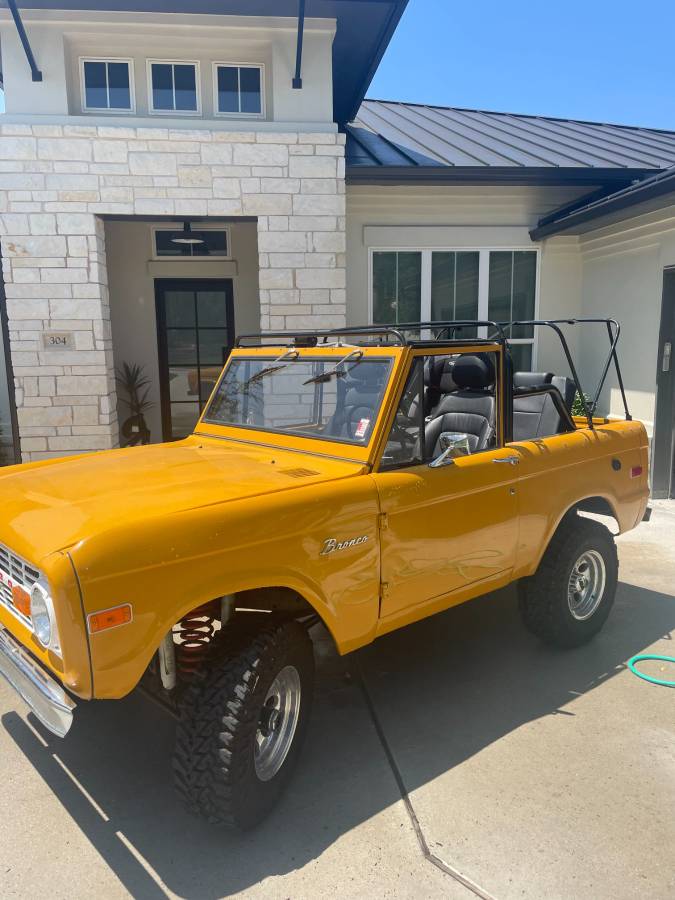 Ford-Bronco-1970-1