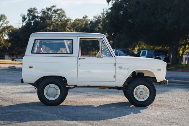 Ford-Bronco-1970-26