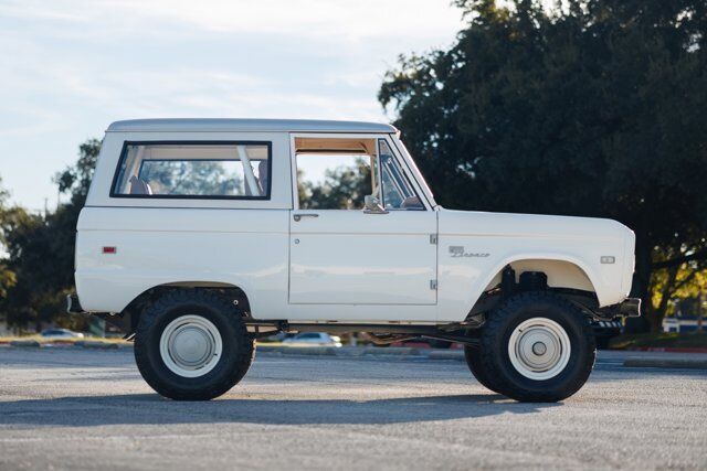 Ford-Bronco-1970-27