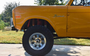 Ford-Bronco-1970-3