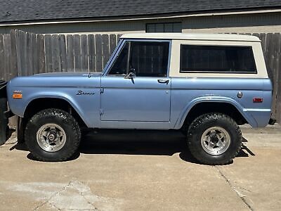 Ford Bronco  year1}