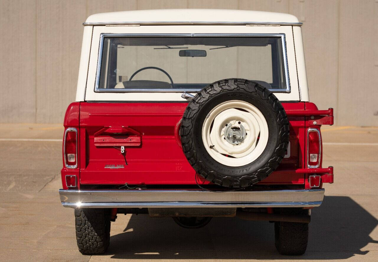 Ford-Bronco-1971-10