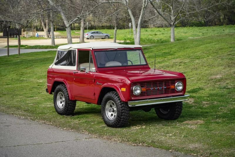 Ford-Bronco-1972-2