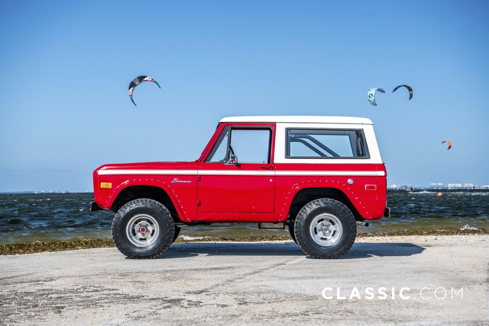 Ford-Bronco-1972-6