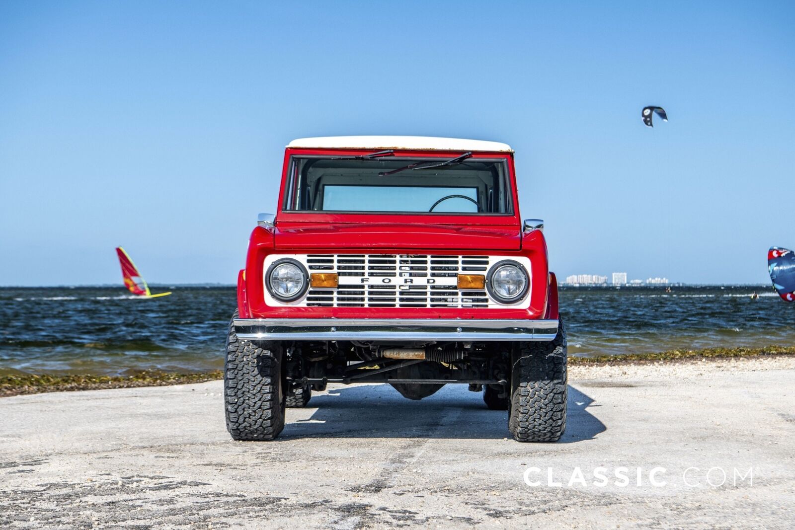 Ford-Bronco-1972-8