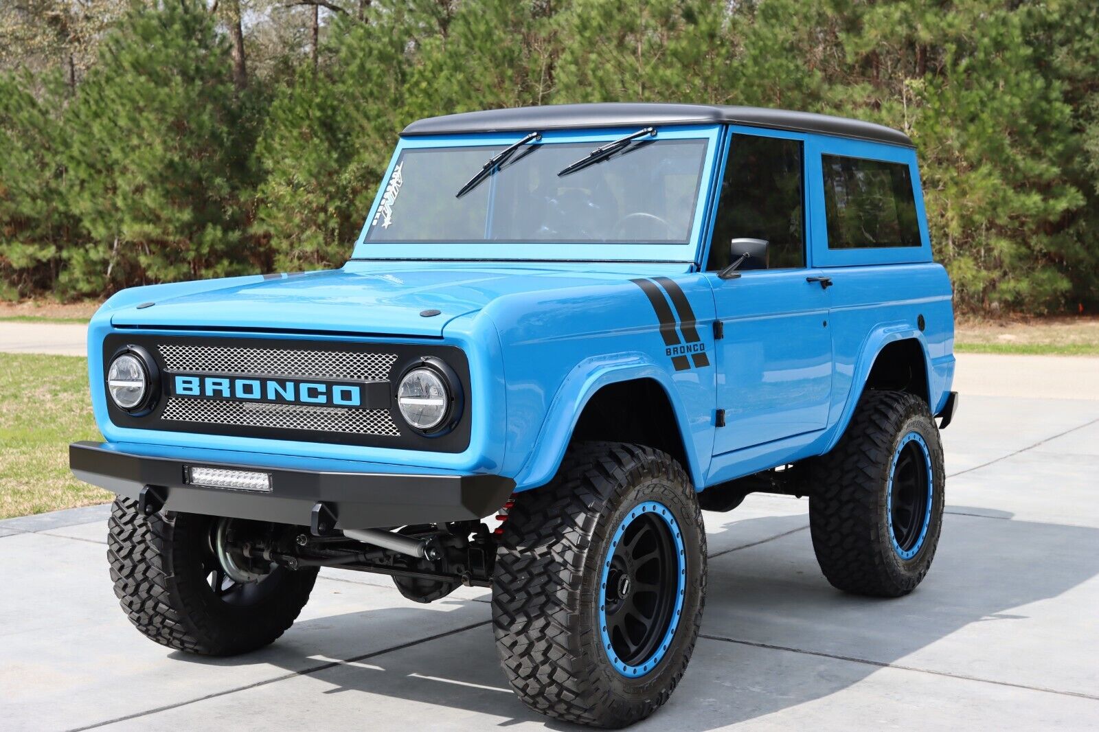 Ford-Bronco-1973-1