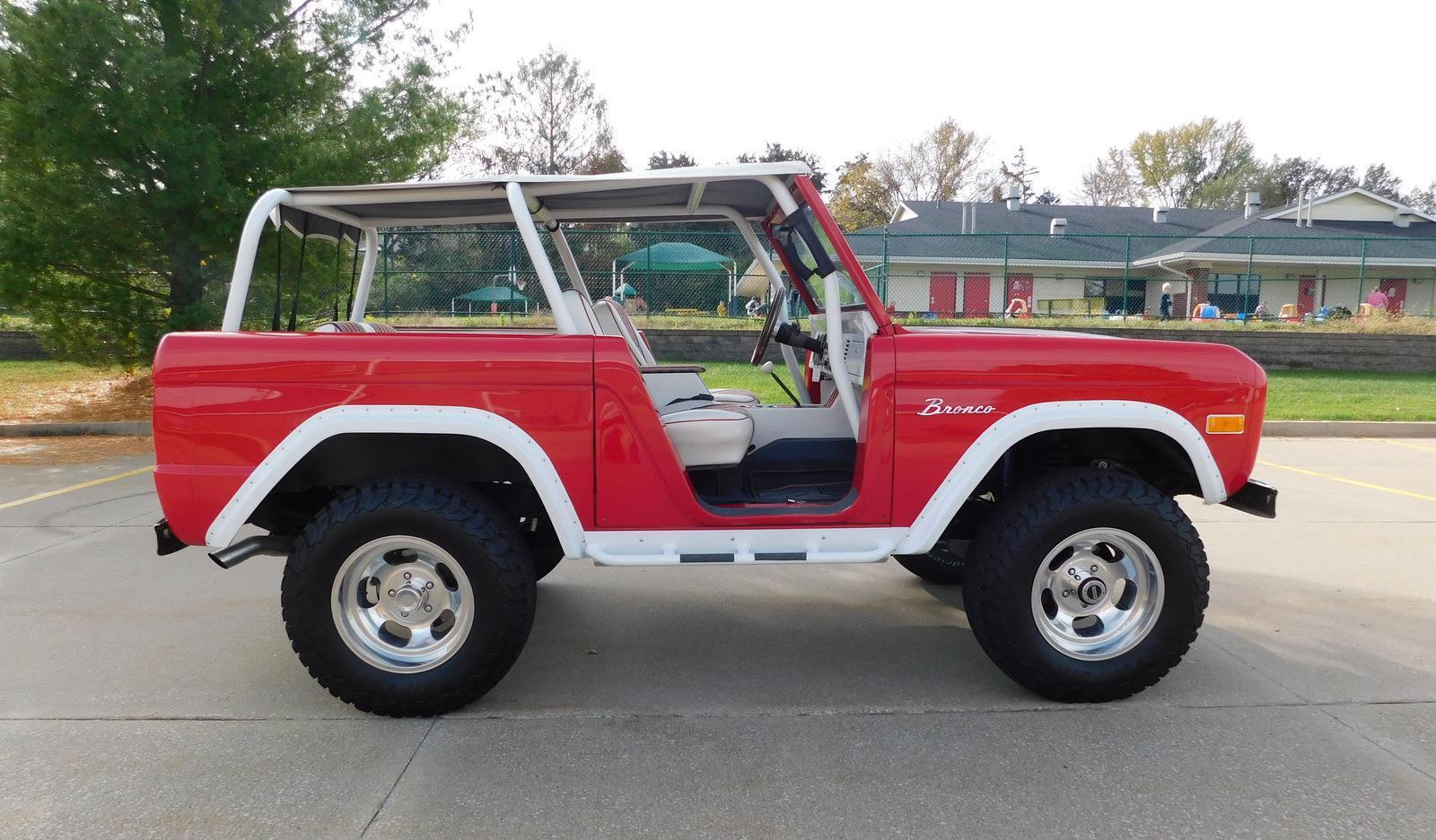 Ford-Bronco-1973-10