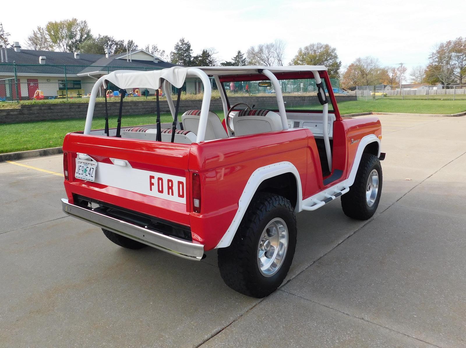 Ford-Bronco-1973-11