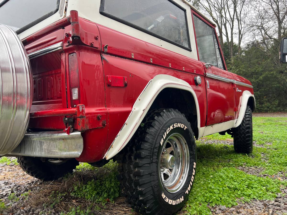 Ford-Bronco-1973