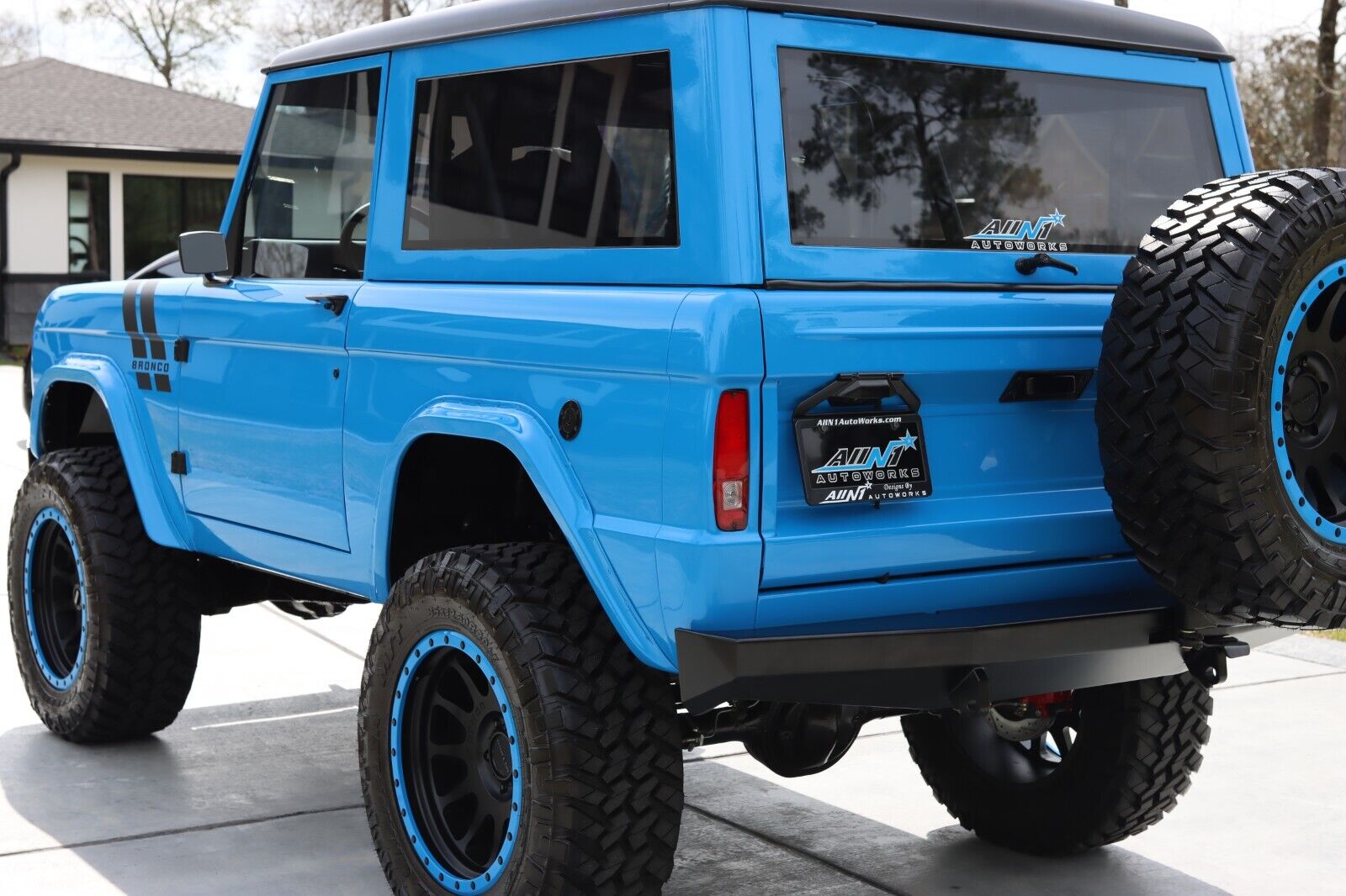 Ford-Bronco-1973-3