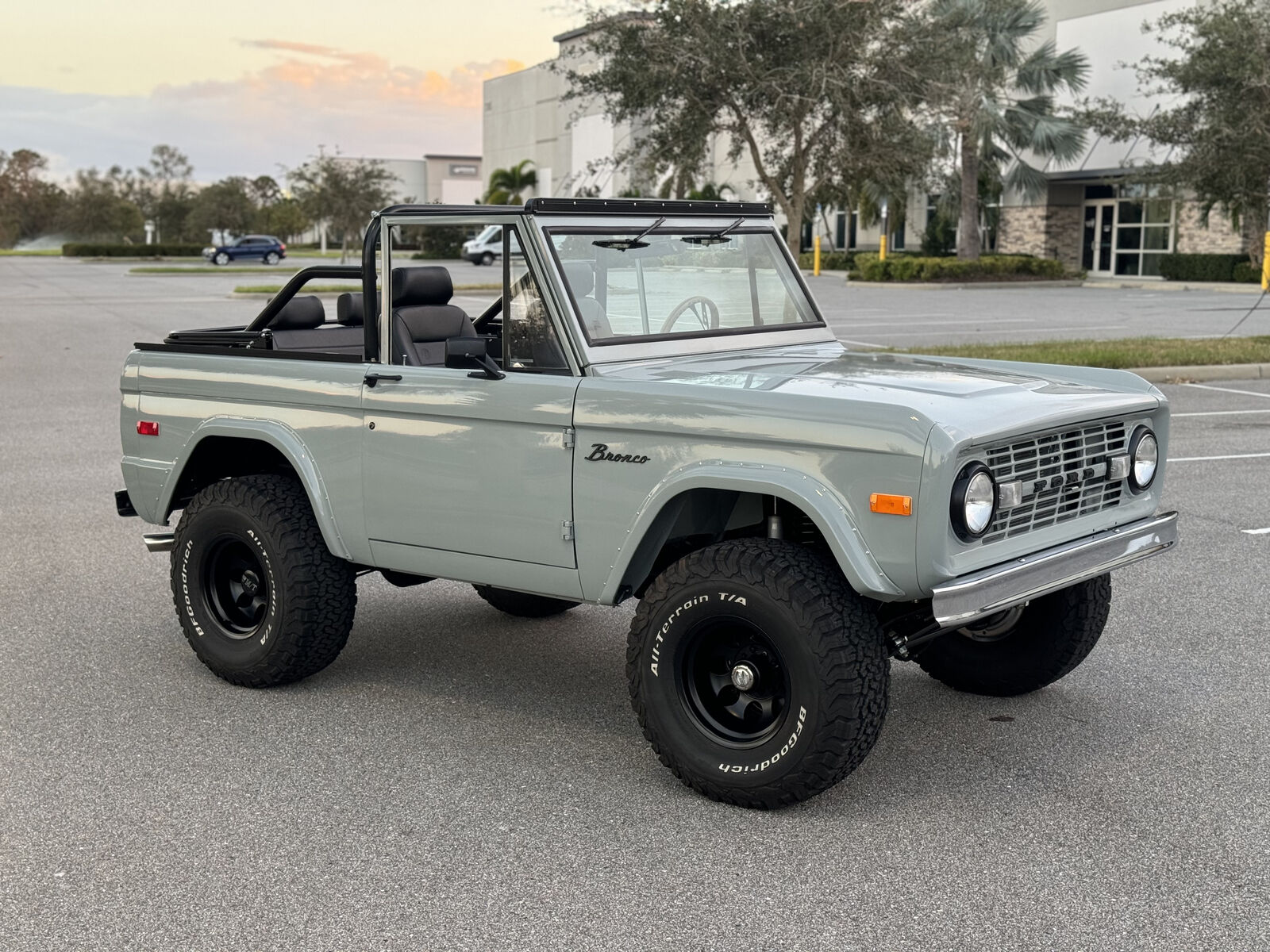 Ford-Bronco-1973-6