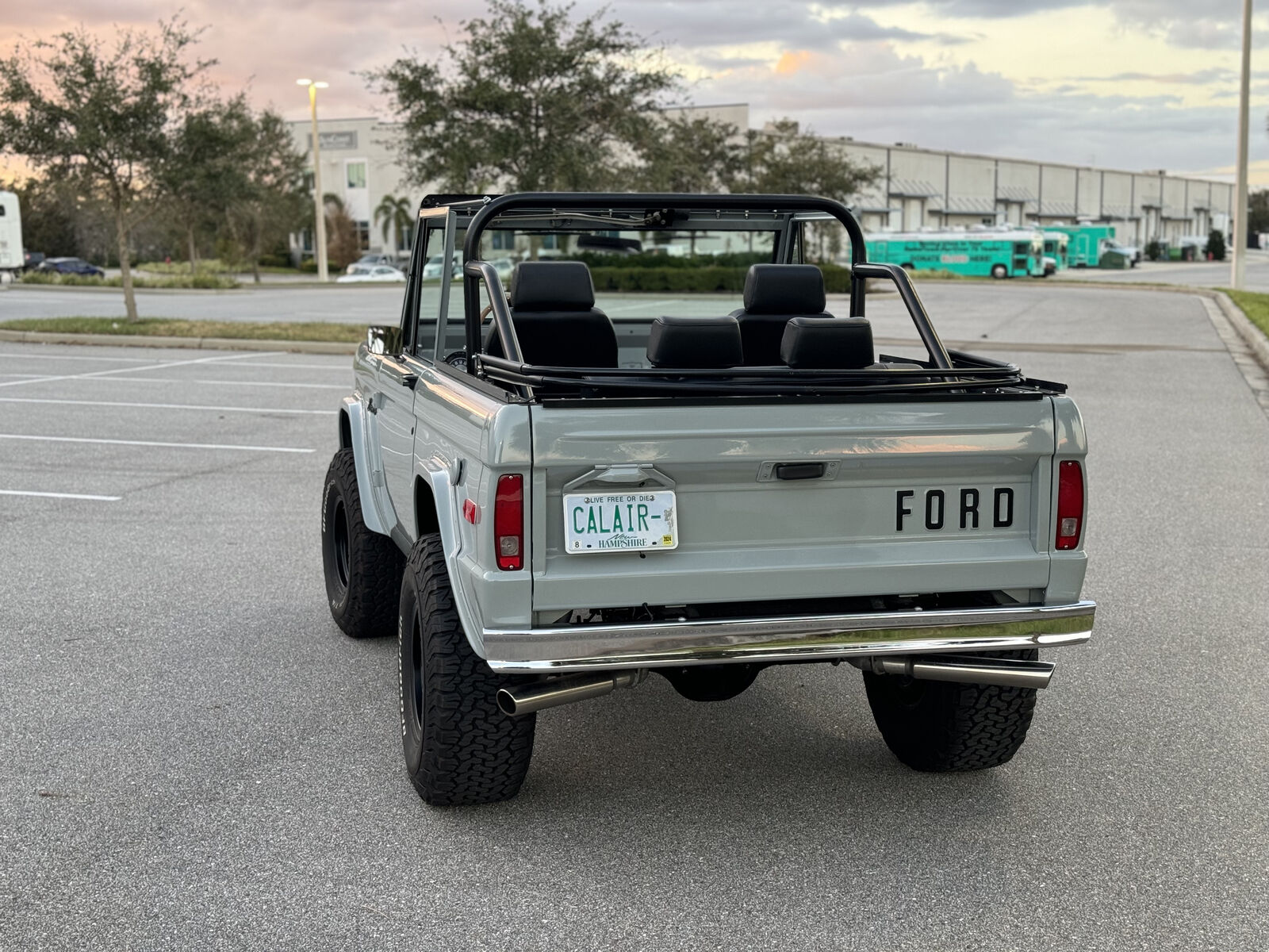 Ford-Bronco-1973-8