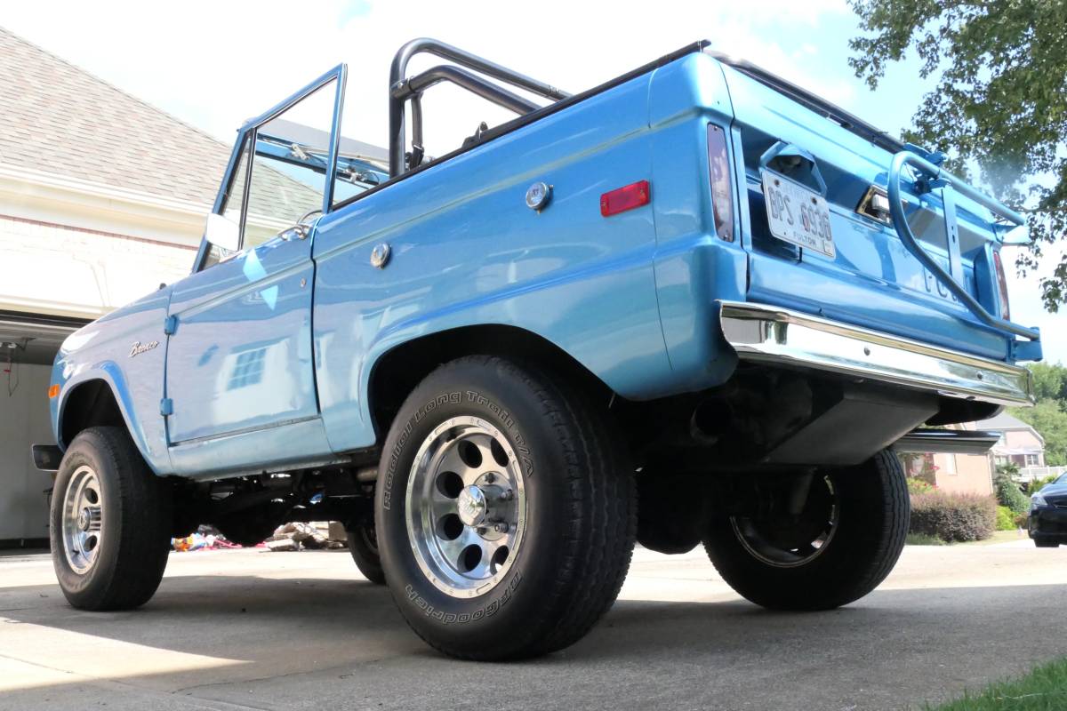 Ford-Bronco-1973-8