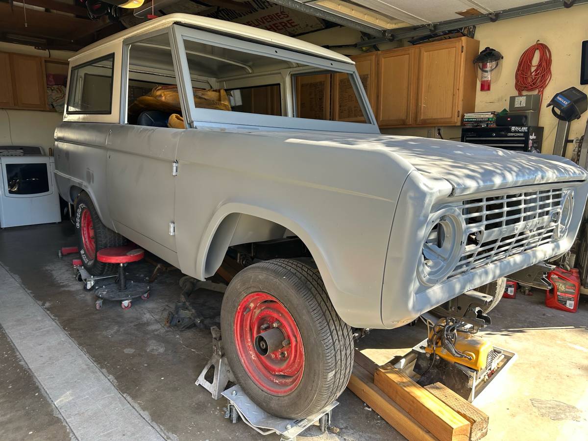 Ford-Bronco-1974-15