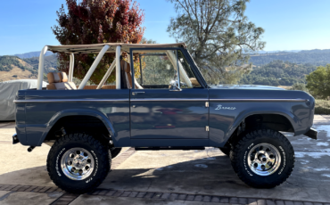 Ford-Bronco-1974-2