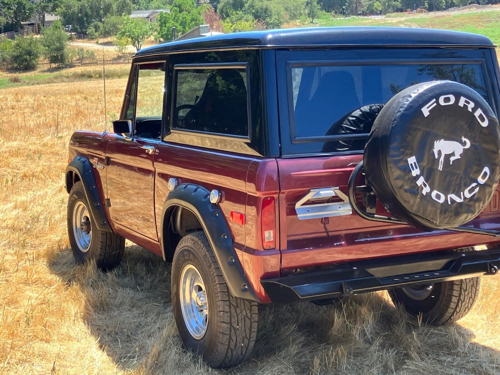 Ford-Bronco-1974-24