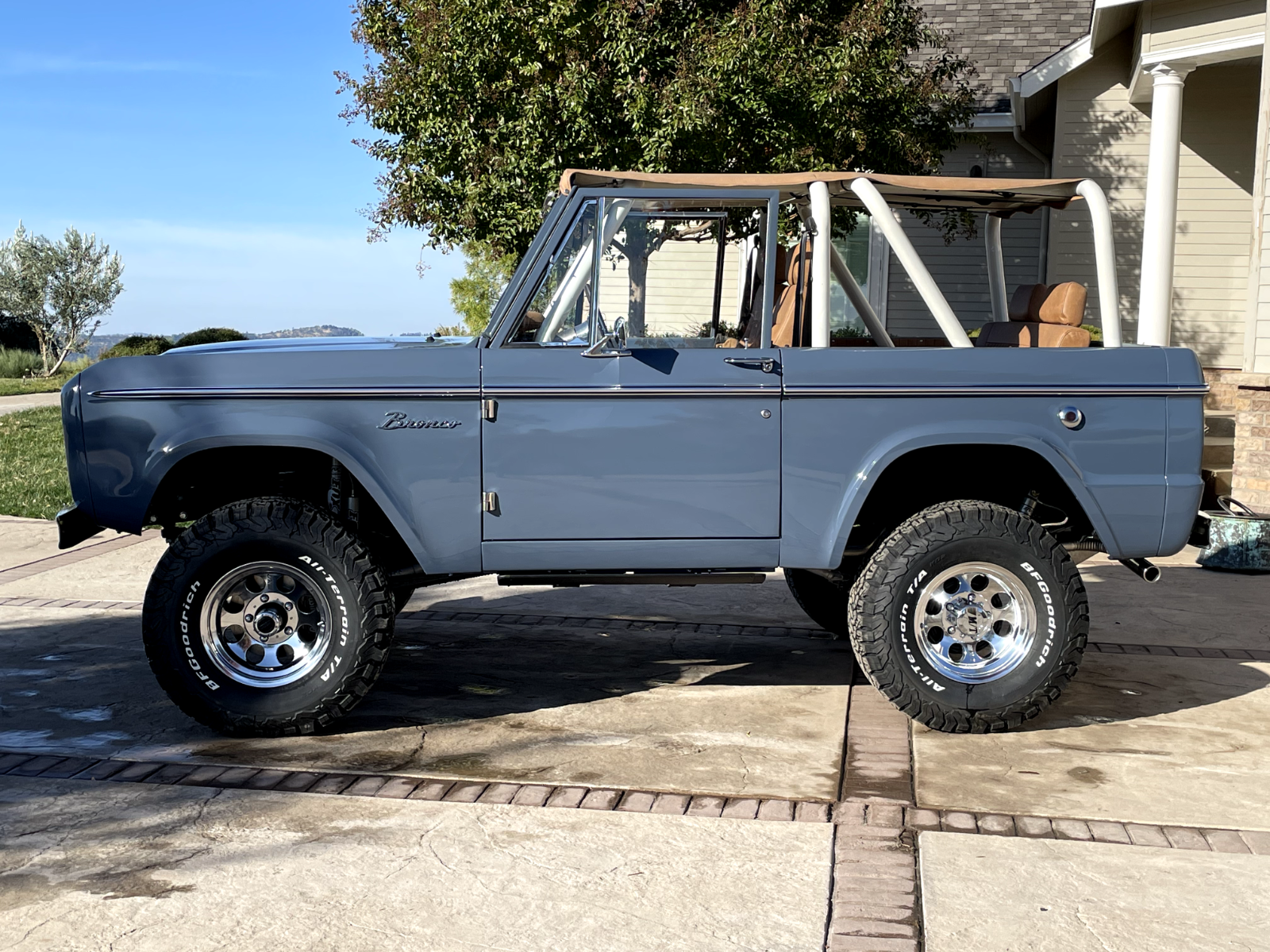 Ford-Bronco-1974-3