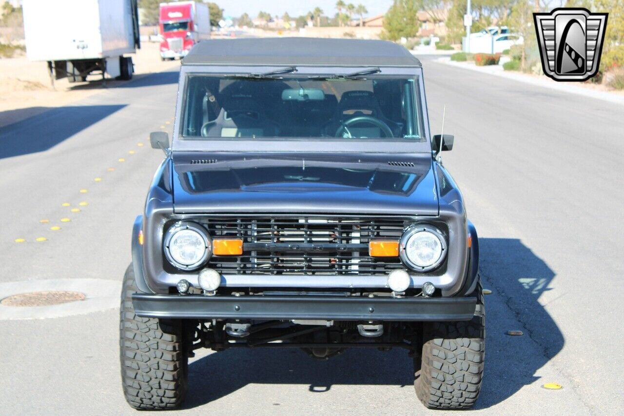 Ford-Bronco-1974-4