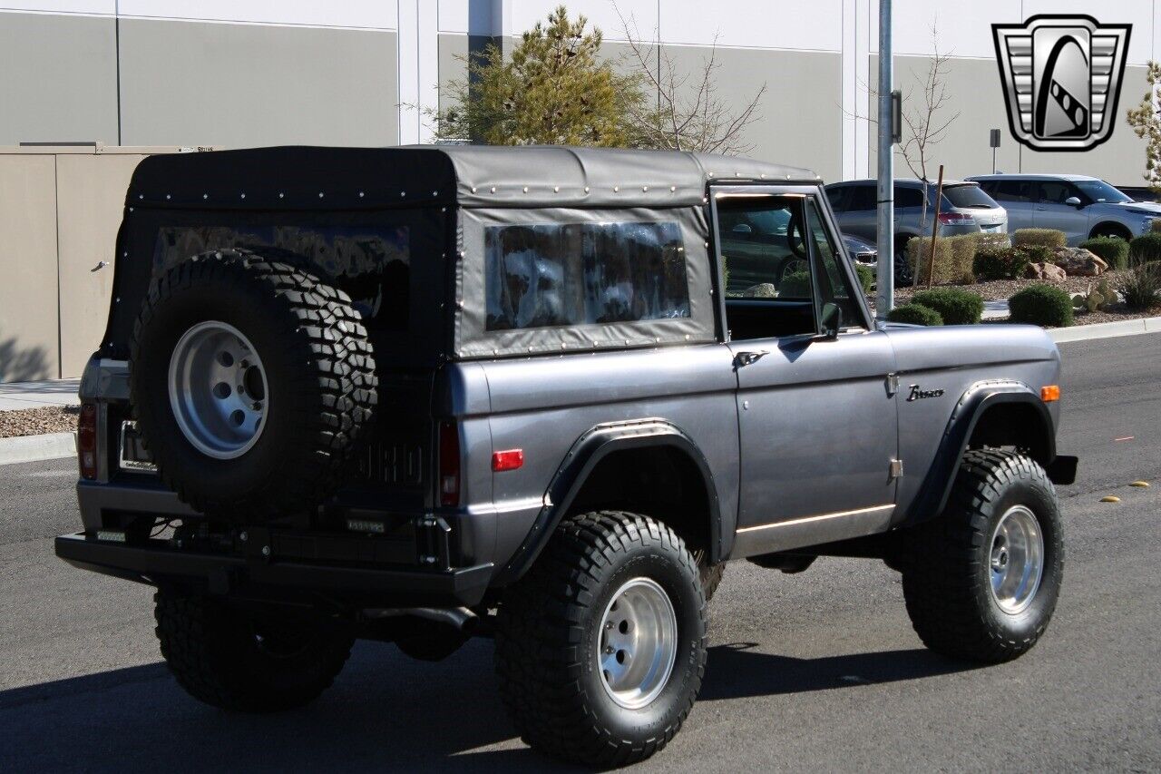 Ford-Bronco-1974-9