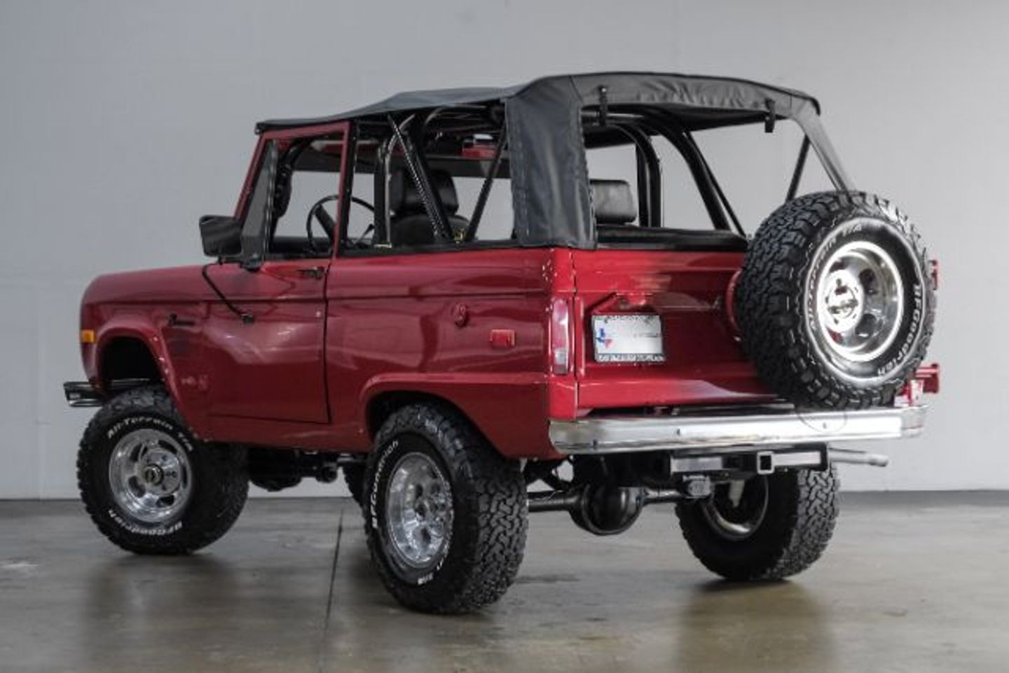 Ford-Bronco-1975-13